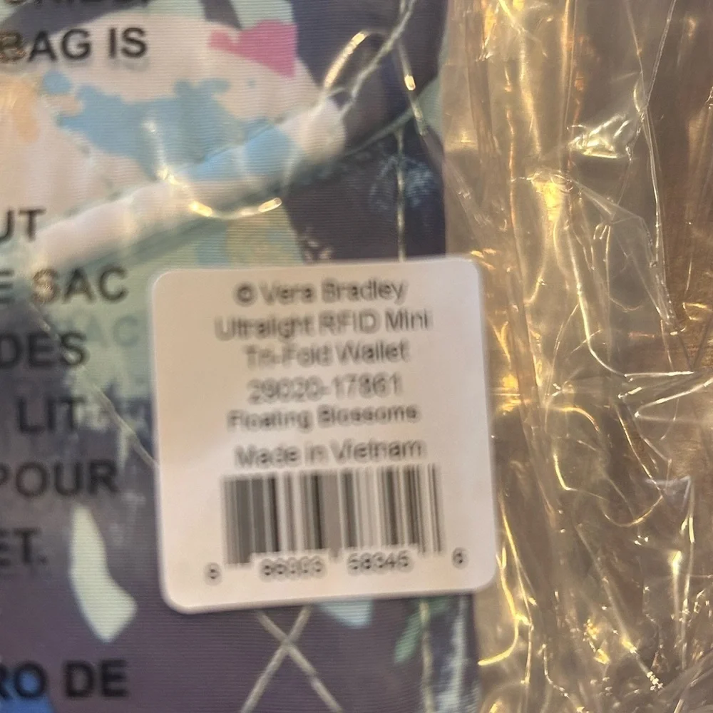 Vera Bradley Tri fold‎ wallet - Picture 5 of 9